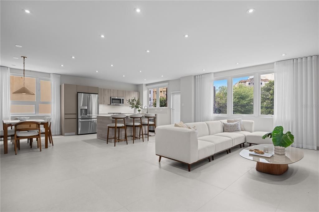 En Renta: $8,500 (3 camas, 3 baños, 2700 Pies cuadrados)