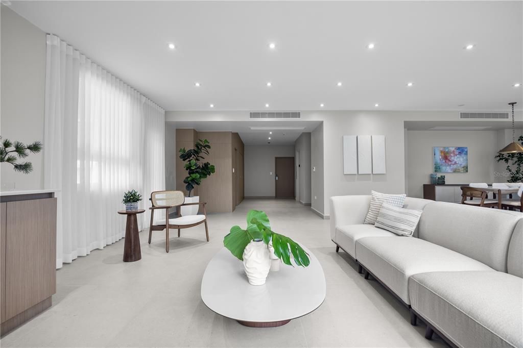 En Renta: $8,500 (3 camas, 3 baños, 2700 Pies cuadrados)