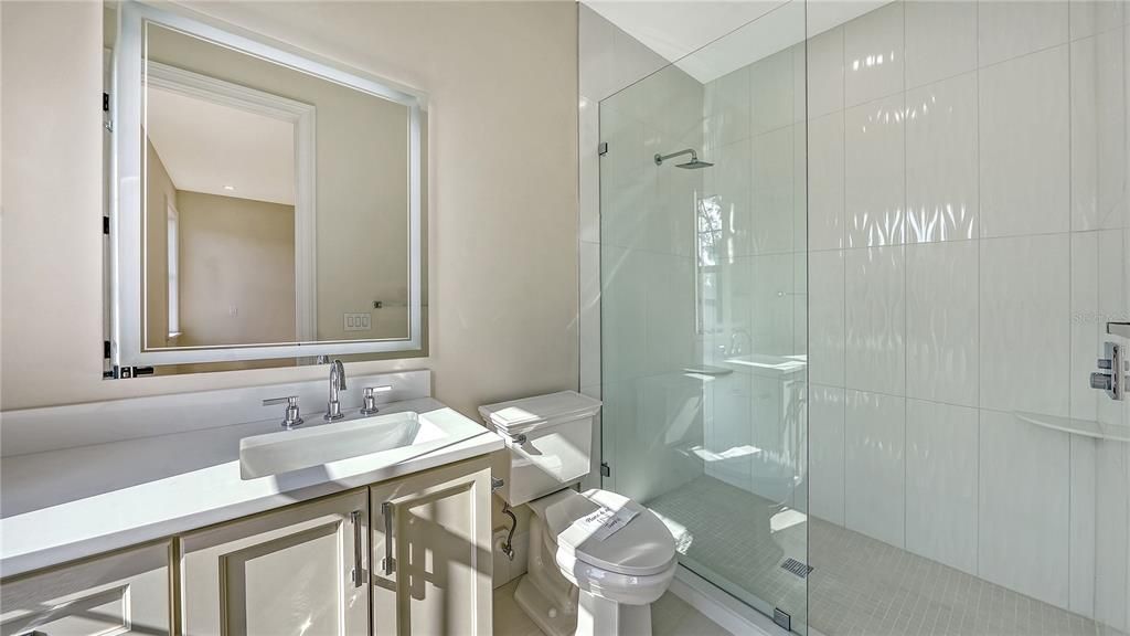 На продажу: $4,195,000 (4 спален, 4 ванн, 5238 Квадратных фут)