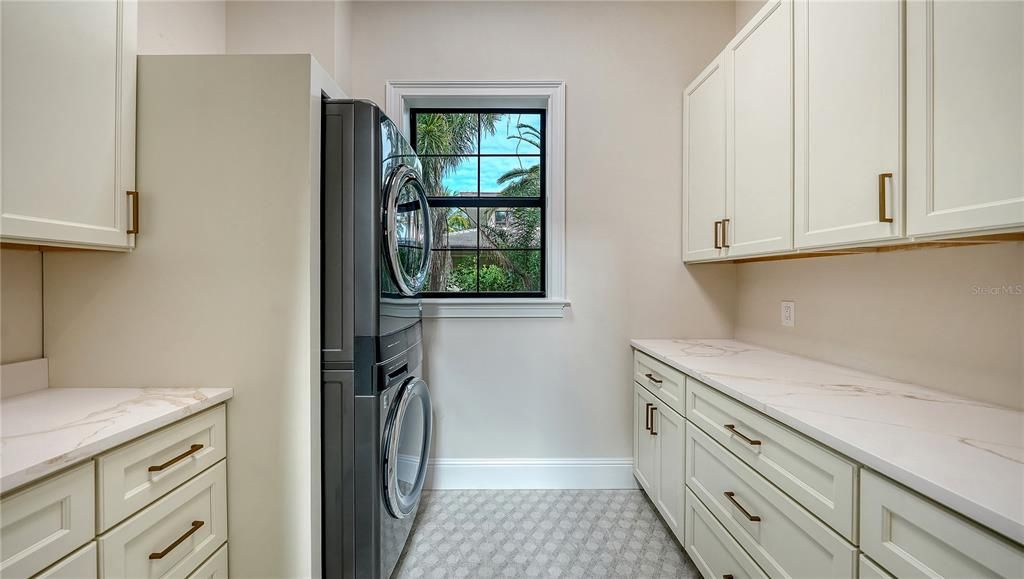 На продажу: $4,195,000 (4 спален, 4 ванн, 5238 Квадратных фут)