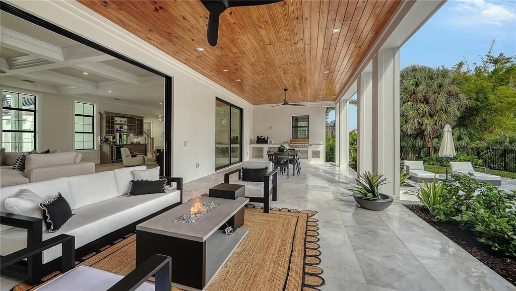 На продажу: $4,195,000 (4 спален, 4 ванн, 5238 Квадратных фут)