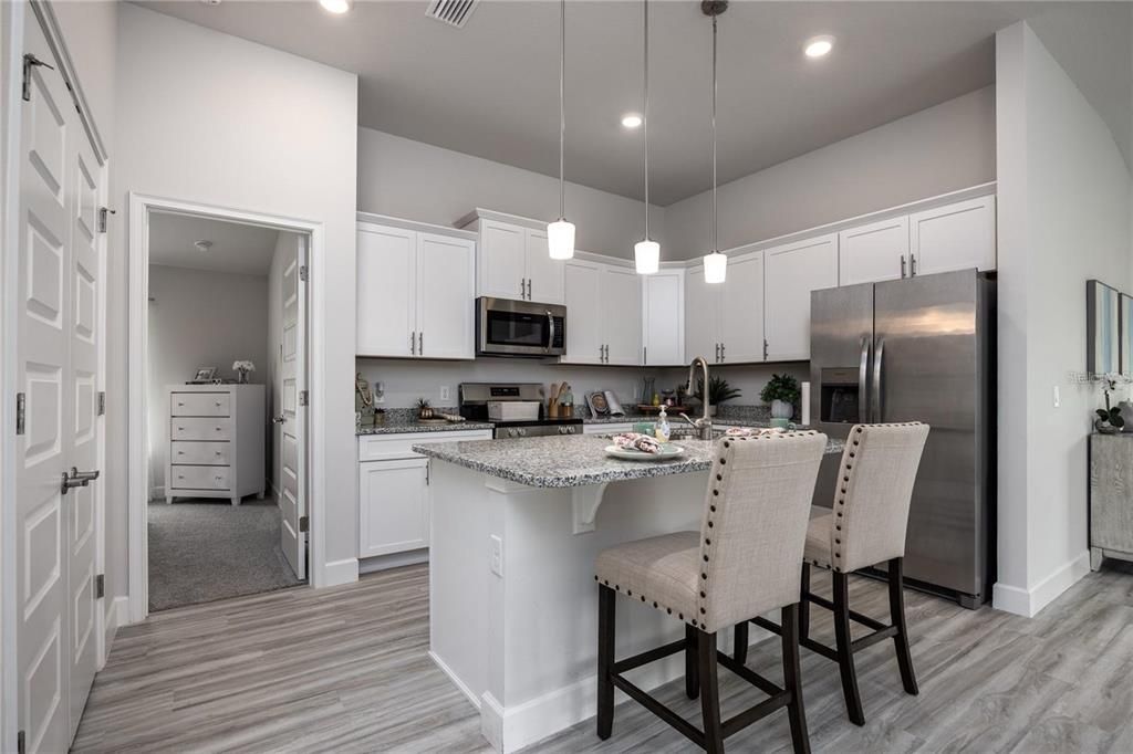 For Sale: $347,400 (4 beds, 2 baths, 1635 Square Feet)