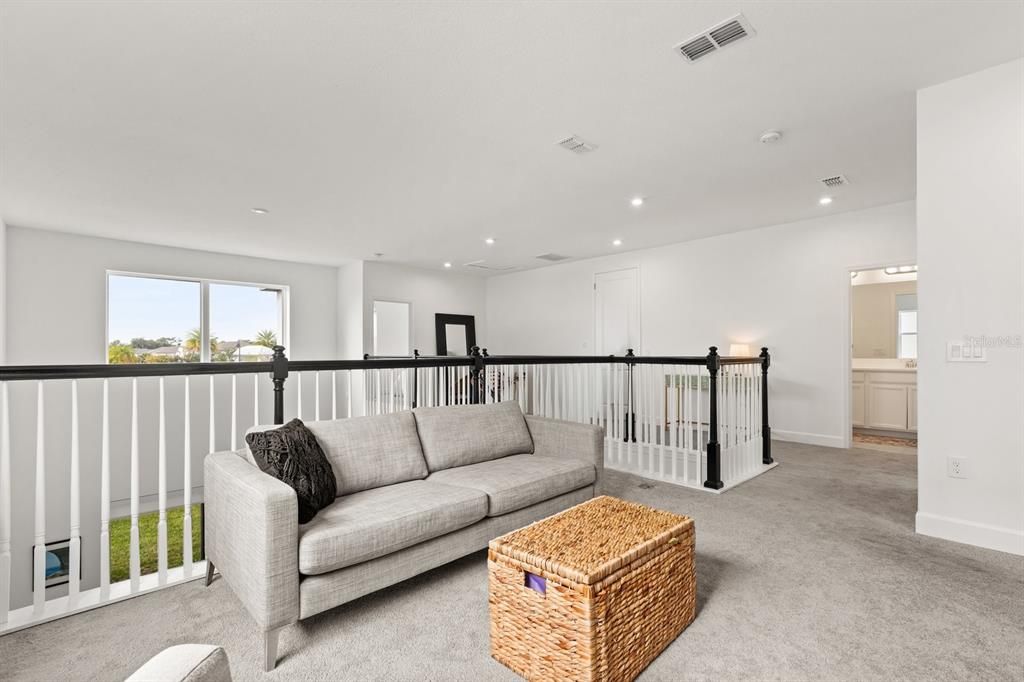 For Sale: $740,000 (4 beds, 3 baths, 2587 Square Feet)