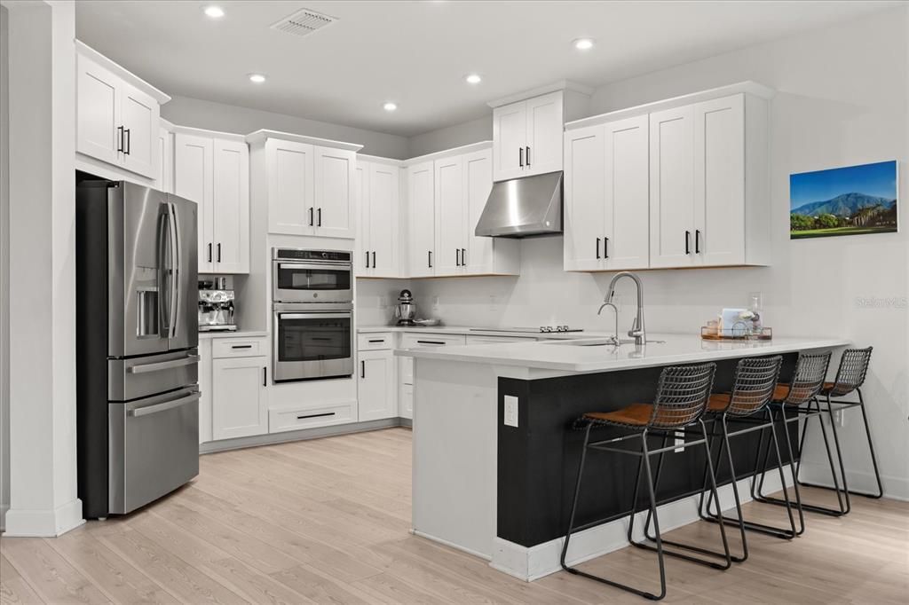 For Sale: $740,000 (4 beds, 3 baths, 2587 Square Feet)