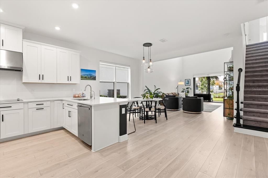 For Sale: $740,000 (4 beds, 3 baths, 2587 Square Feet)