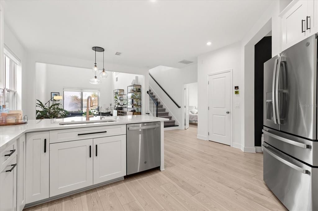 For Sale: $740,000 (4 beds, 3 baths, 2587 Square Feet)