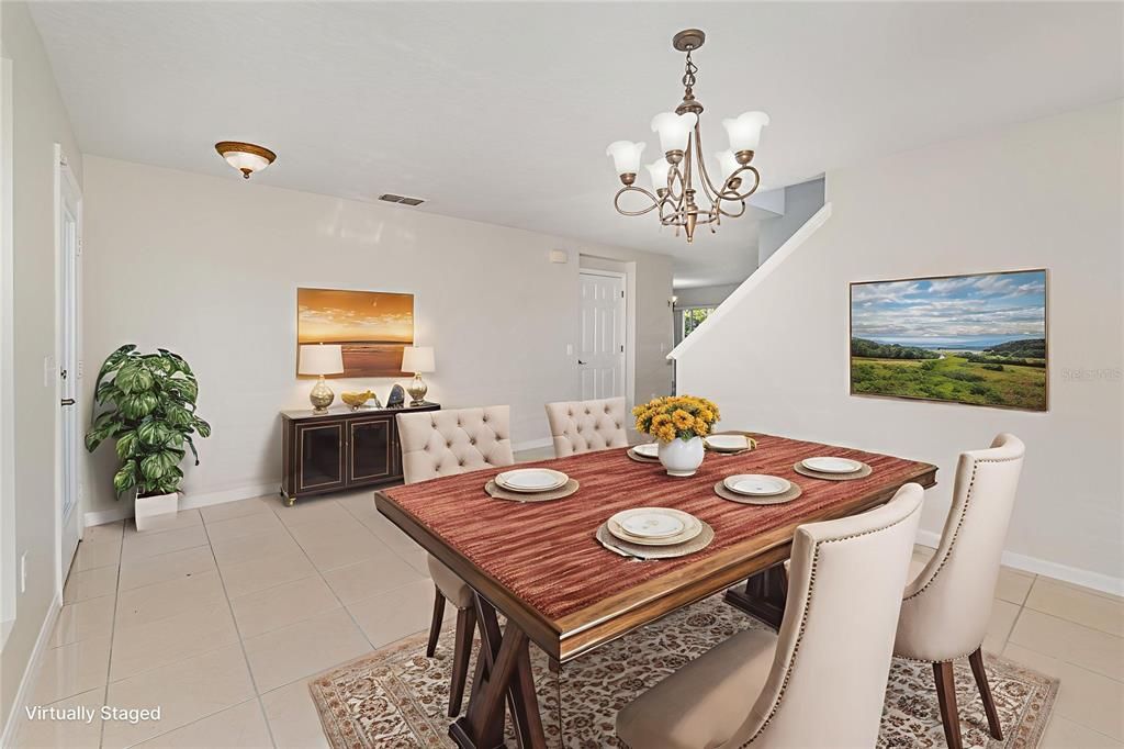 待售: $610,000 (4 贝兹, 2 浴室, 2332 平方英尺)