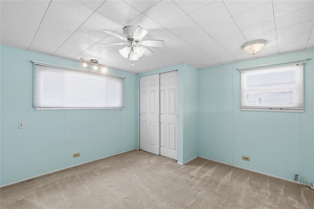 На продажу: $138,000 (2 спален, 2 ванн, 1094 Квадратных фут)