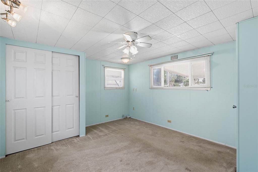 На продажу: $138,000 (2 спален, 2 ванн, 1094 Квадратных фут)