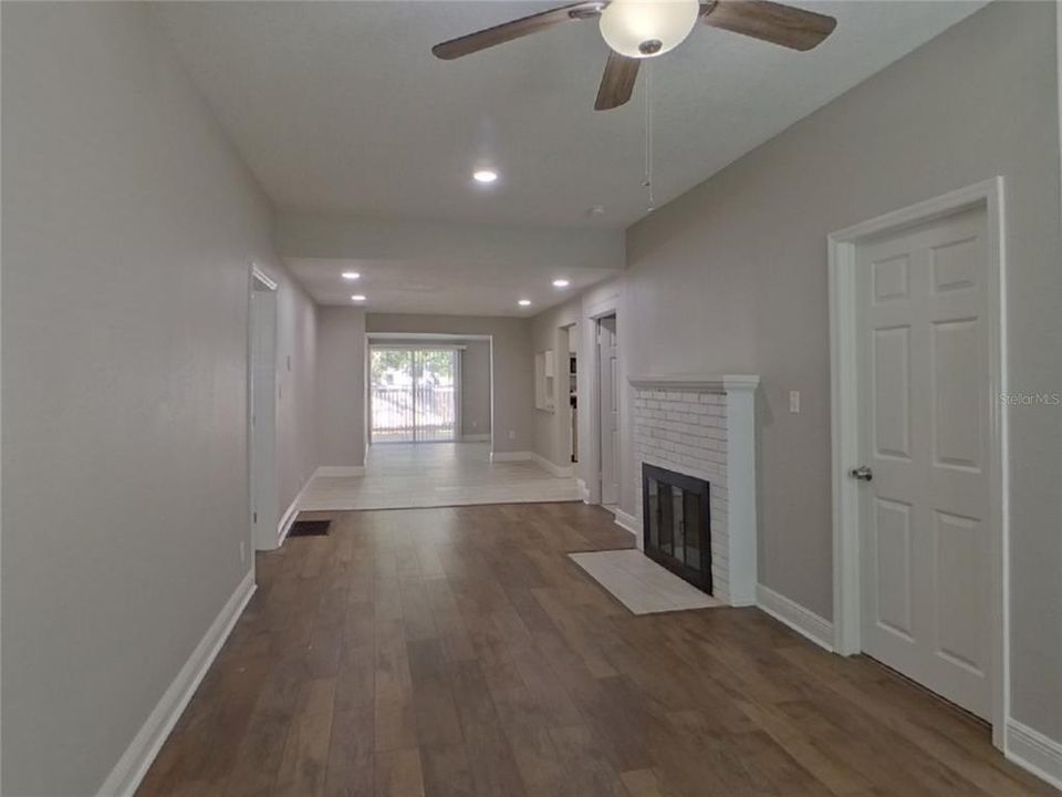 В аренду: $2,589 (3 спален, 2 ванн, 1280 Квадратных фут)