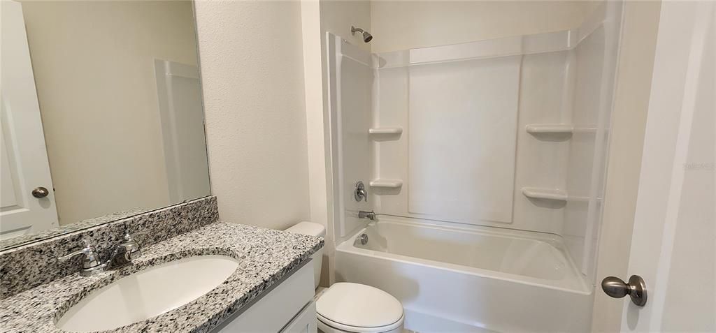 出租: $2,150 (4 贝兹, 2 浴室, 1665 平方英尺)