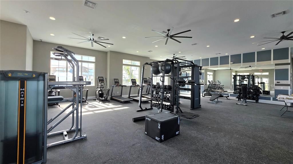 For Rent: $2,150 (4 beds, 2 baths, 1665 Square Feet)