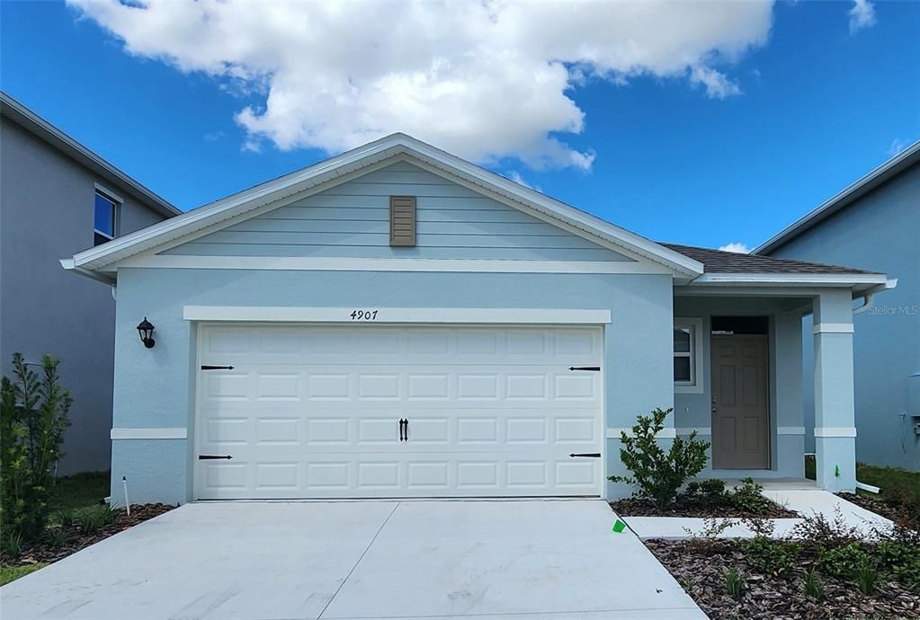 For Rent: $2,150 (4 beds, 2 baths, 1665 Square Feet)