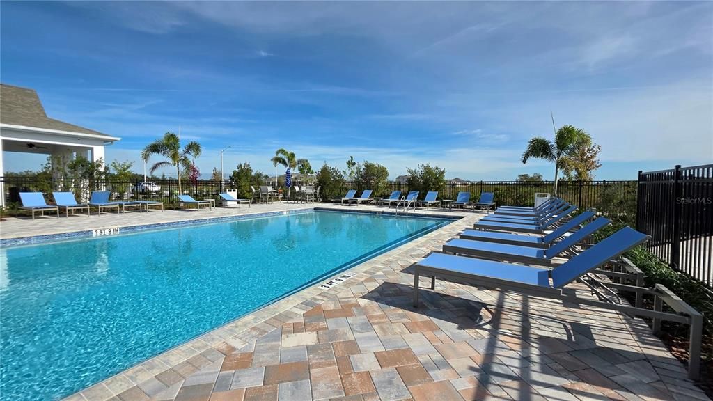 For Rent: $2,150 (4 beds, 2 baths, 1665 Square Feet)