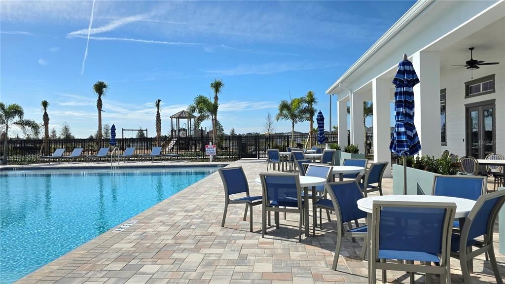 For Rent: $2,150 (4 beds, 2 baths, 1665 Square Feet)