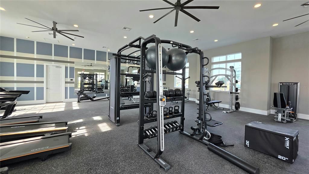 For Rent: $2,150 (4 beds, 2 baths, 1665 Square Feet)