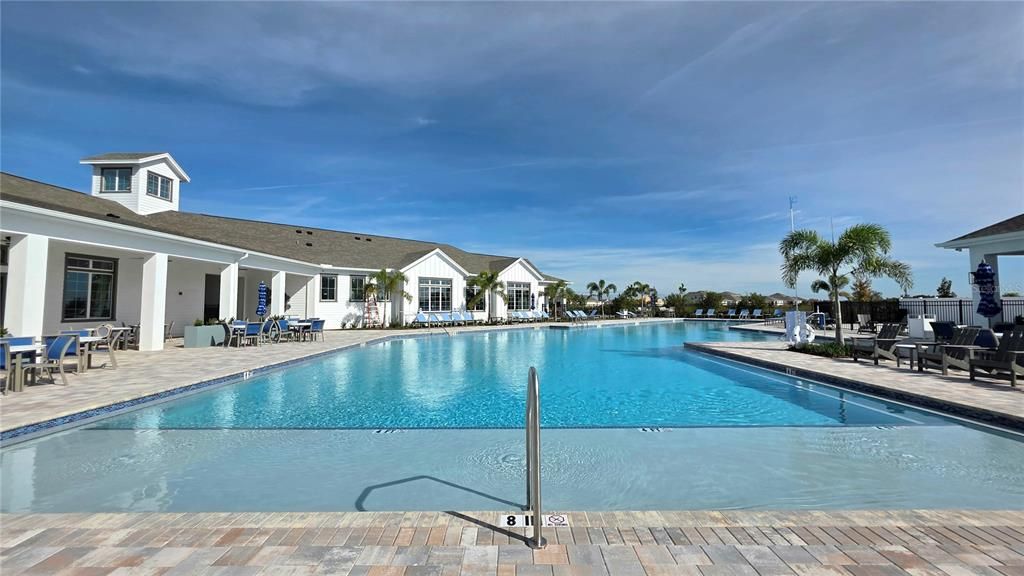 For Rent: $2,150 (4 beds, 2 baths, 1665 Square Feet)