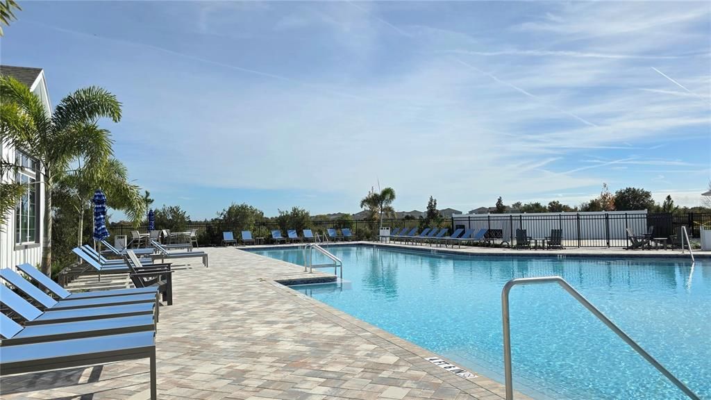 For Rent: $2,150 (4 beds, 2 baths, 1665 Square Feet)