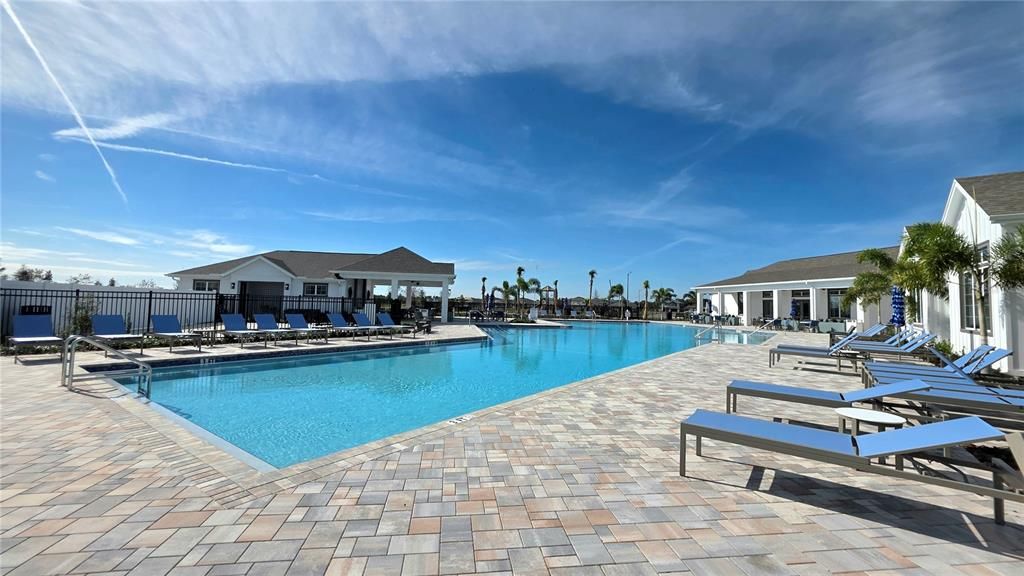 For Rent: $2,150 (4 beds, 2 baths, 1665 Square Feet)