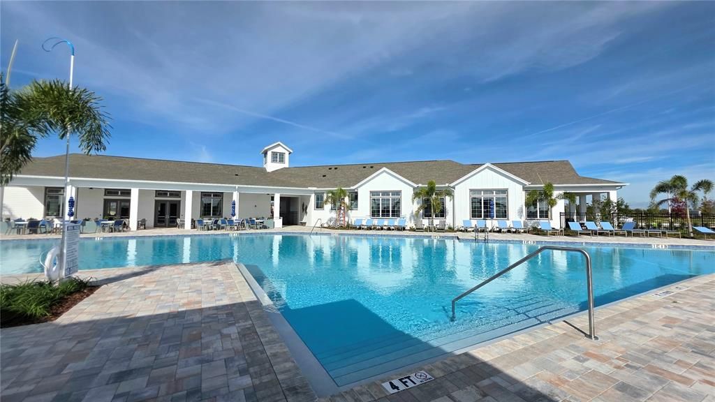 For Rent: $2,150 (4 beds, 2 baths, 1665 Square Feet)