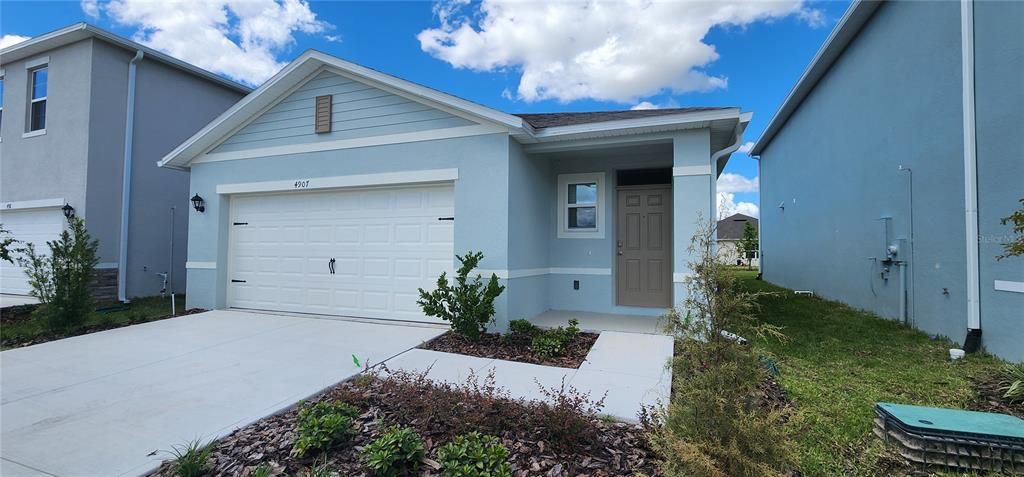 For Rent: $2,150 (4 beds, 2 baths, 1665 Square Feet)