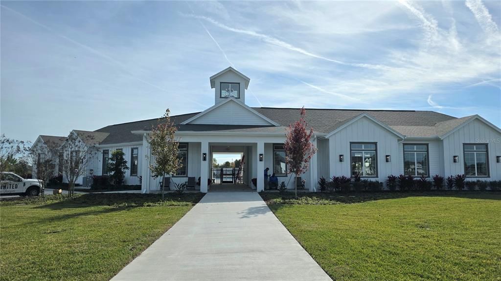 For Rent: $2,150 (4 beds, 2 baths, 1665 Square Feet)