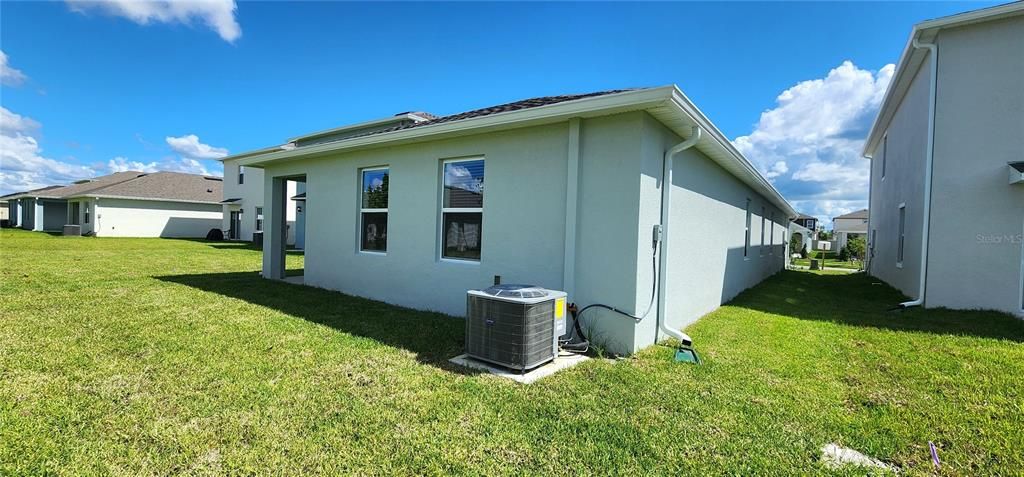 For Rent: $2,150 (4 beds, 2 baths, 1665 Square Feet)