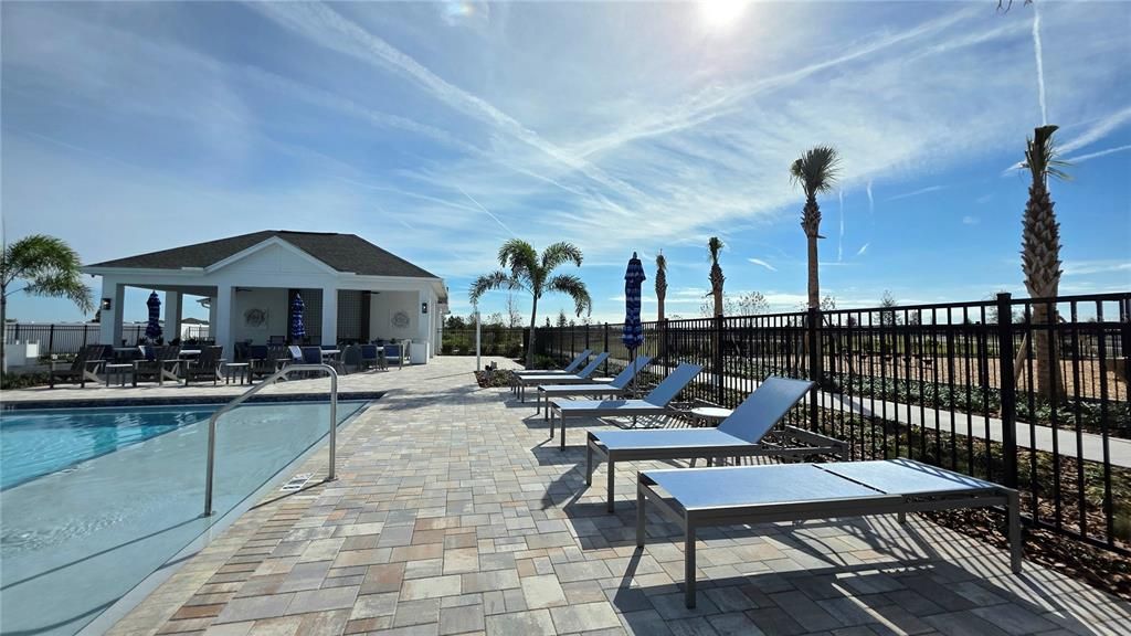 For Rent: $2,150 (4 beds, 2 baths, 1665 Square Feet)