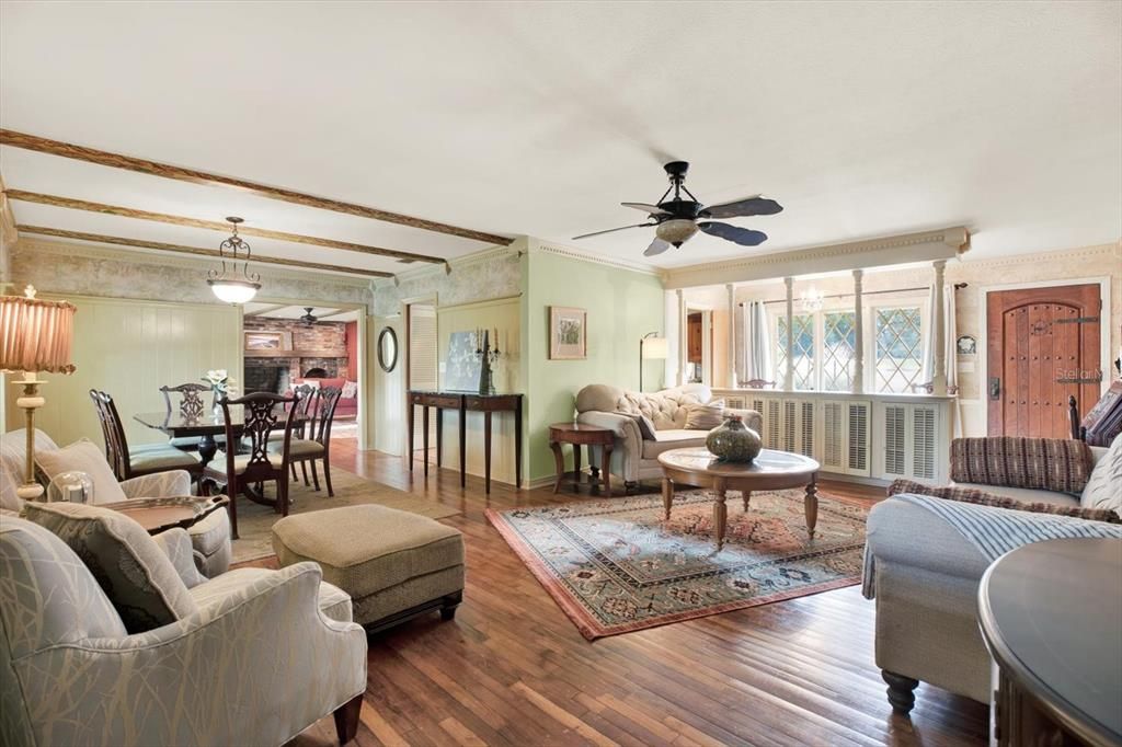 En Venta: $417,000 (3 camas, 2 baños, 2145 Pies cuadrados)