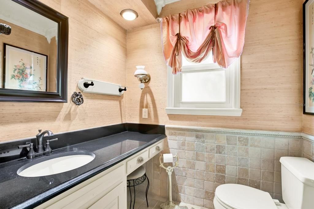 En Venta: $417,000 (3 camas, 2 baños, 2145 Pies cuadrados)