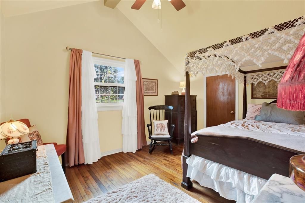 En Venta: $417,000 (3 camas, 2 baños, 2145 Pies cuadrados)