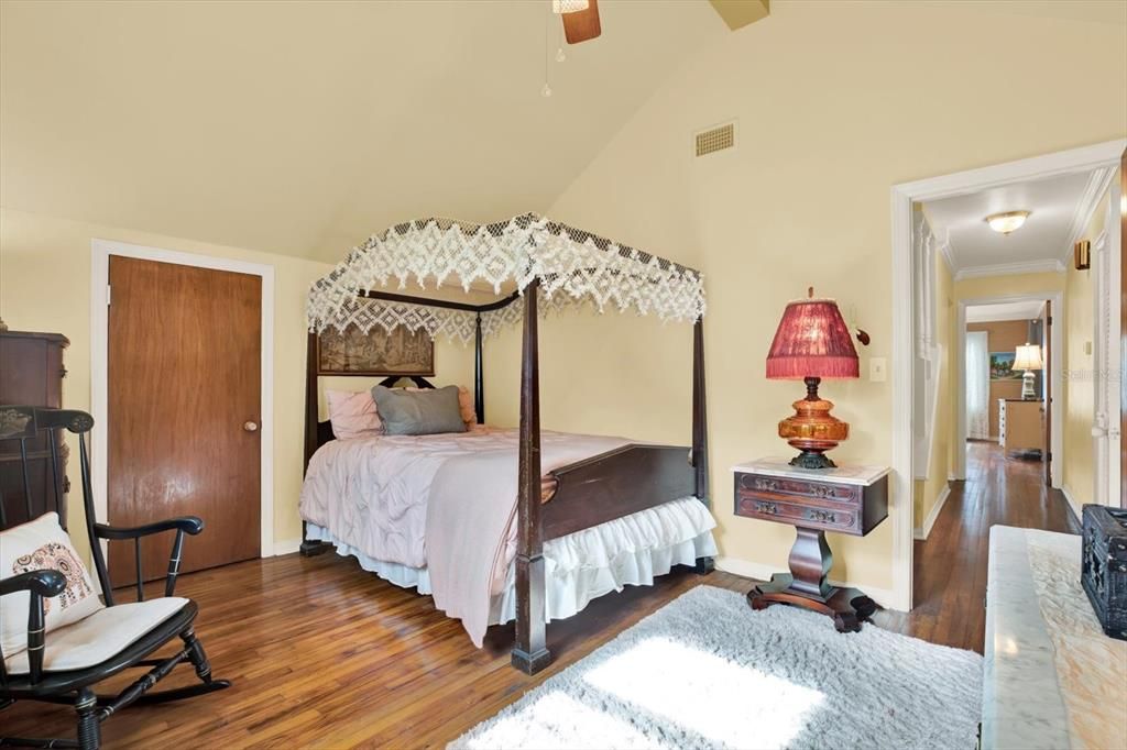 En Venta: $417,000 (3 camas, 2 baños, 2145 Pies cuadrados)