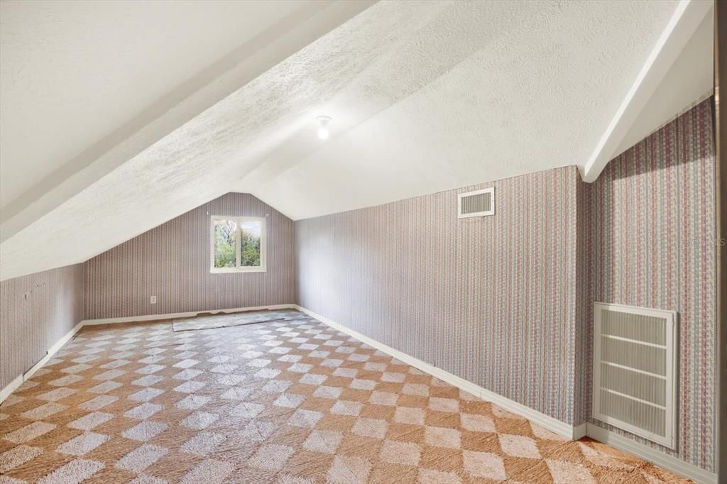 En Venta: $417,000 (3 camas, 2 baños, 2145 Pies cuadrados)