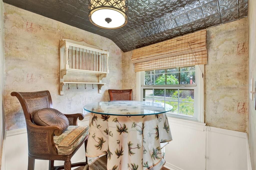 En Venta: $417,000 (3 camas, 2 baños, 2145 Pies cuadrados)