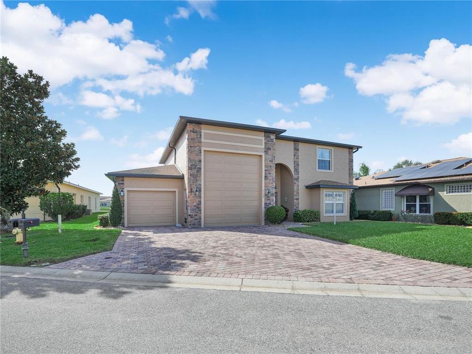 待售: $570,000 (3 贝兹, 3 浴室, 2808 平方英尺)