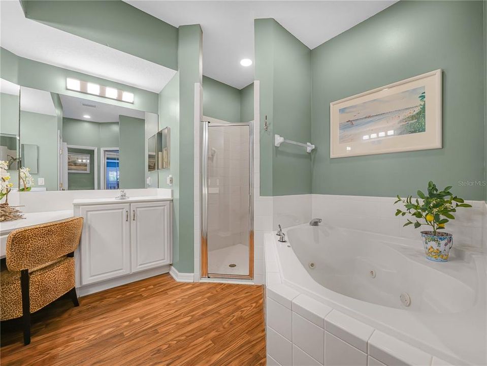 待售: $570,000 (3 贝兹, 3 浴室, 2808 平方英尺)