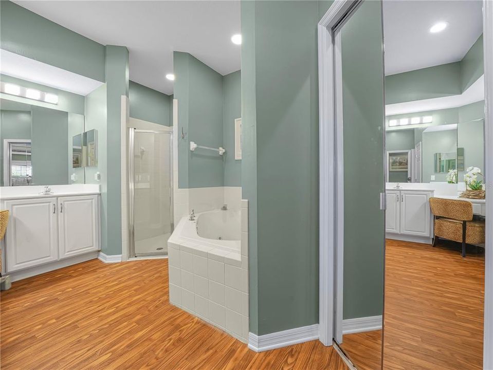 待售: $570,000 (3 贝兹, 3 浴室, 2808 平方英尺)