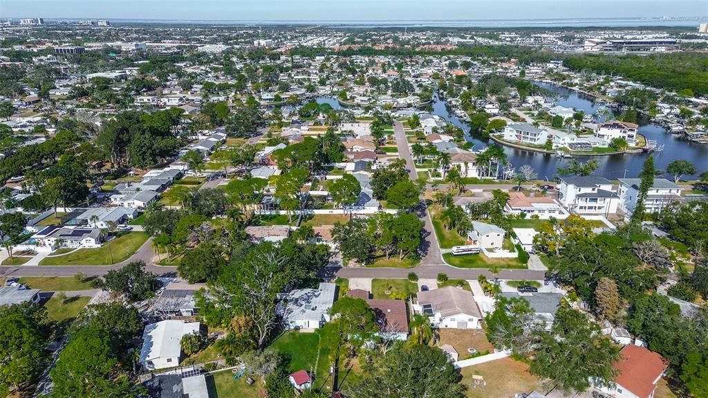 For Sale: $400,000 (3 beds, 2 baths, 1855 Square Feet)
