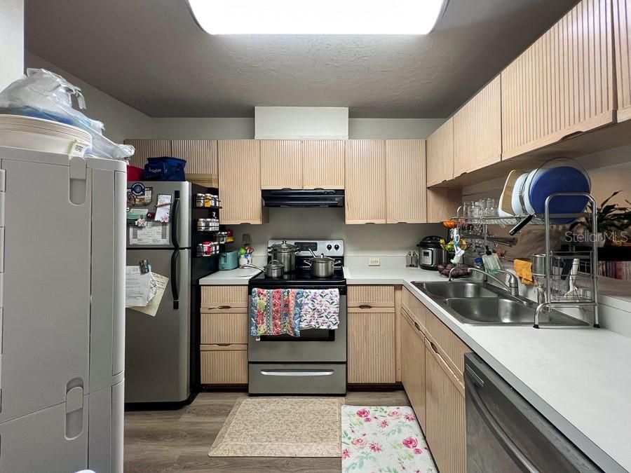 En Renta: $1,350 (2 camas, 2 baños, 988 Pies cuadrados)