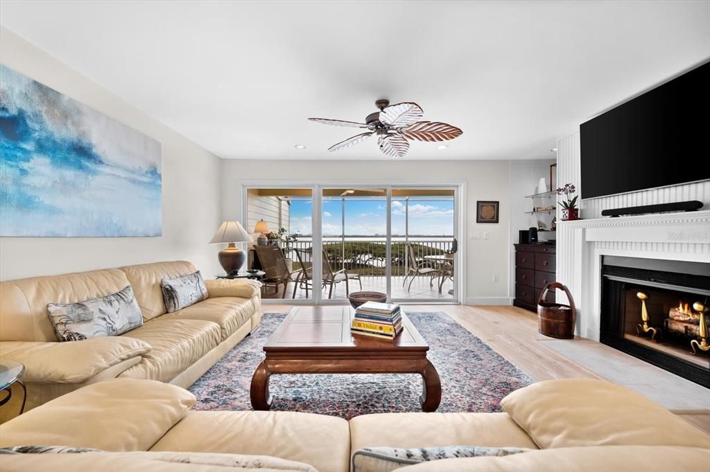 For Sale: $866,000 (2 beds, 2 baths, 2183 Square Feet)