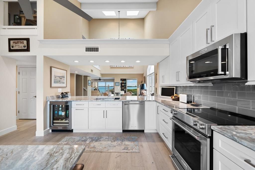 For Sale: $866,000 (2 beds, 2 baths, 2183 Square Feet)