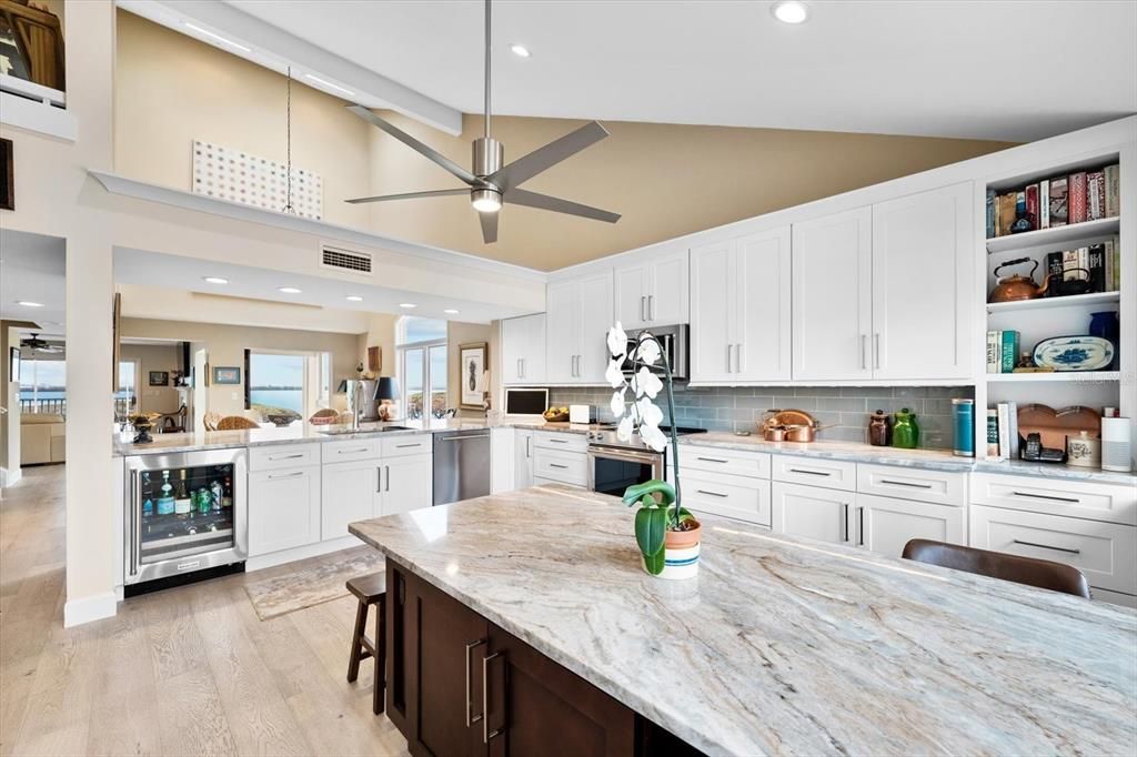 For Sale: $866,000 (2 beds, 2 baths, 2183 Square Feet)