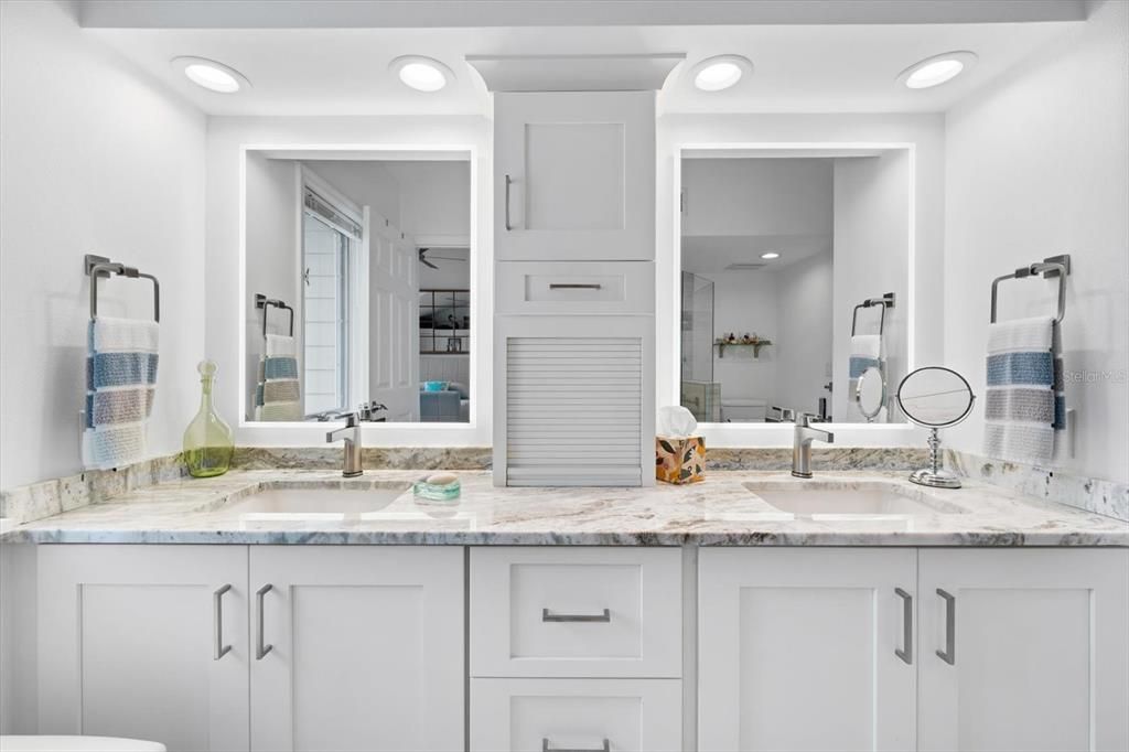 For Sale: $866,000 (2 beds, 2 baths, 2183 Square Feet)