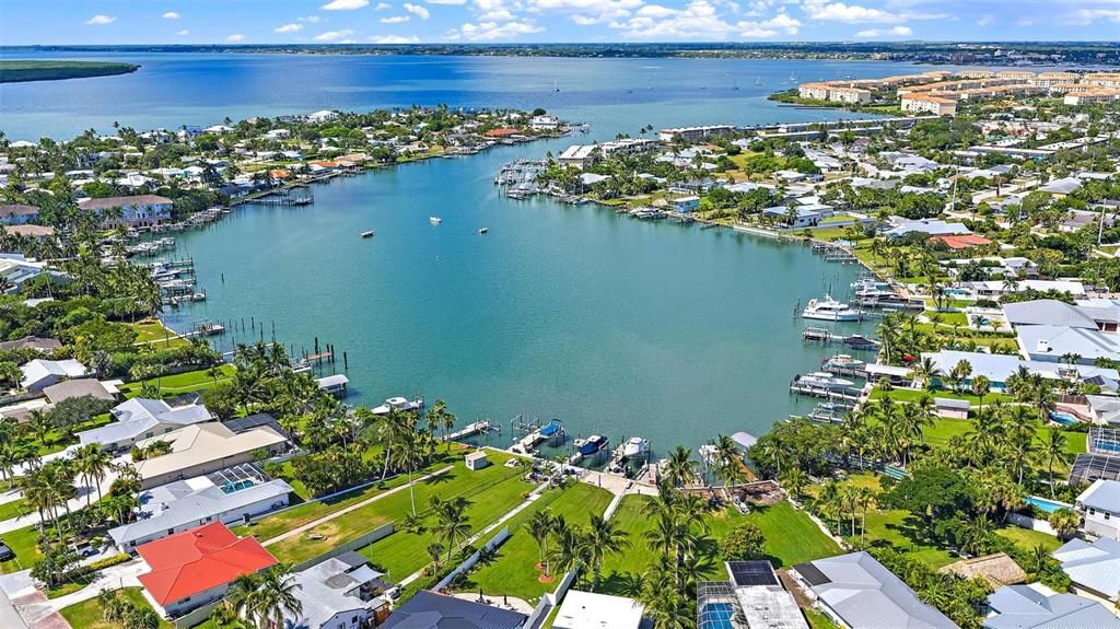 For Sale: $13,900,000 (6.74 acres)