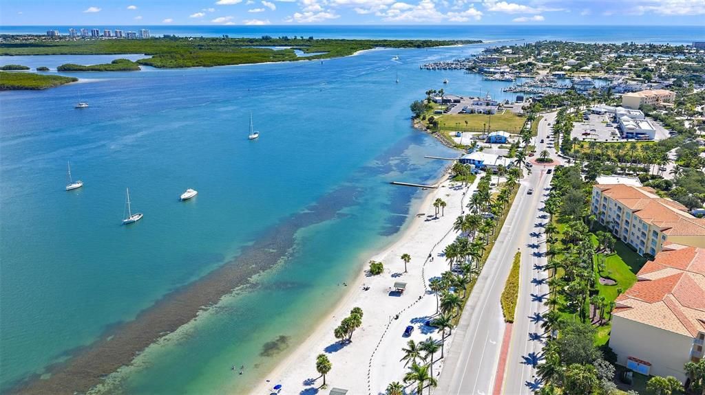 For Sale: $13,900,000 (6.74 acres)