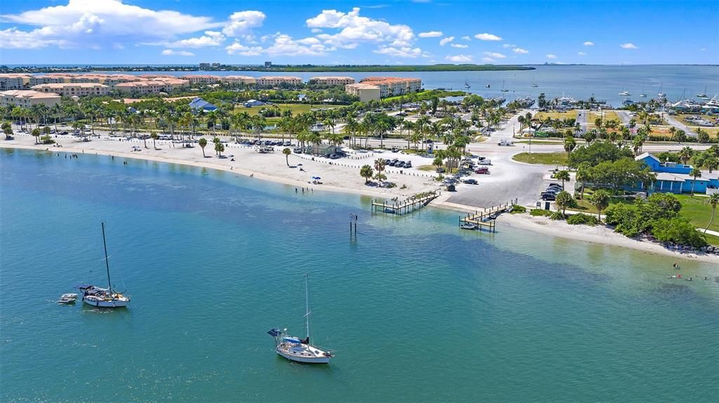 For Sale: $13,900,000 (6.74 acres)