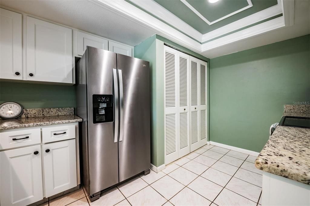 For Sale: $254,900 (3 beds, 2 baths, 1363 Square Feet)