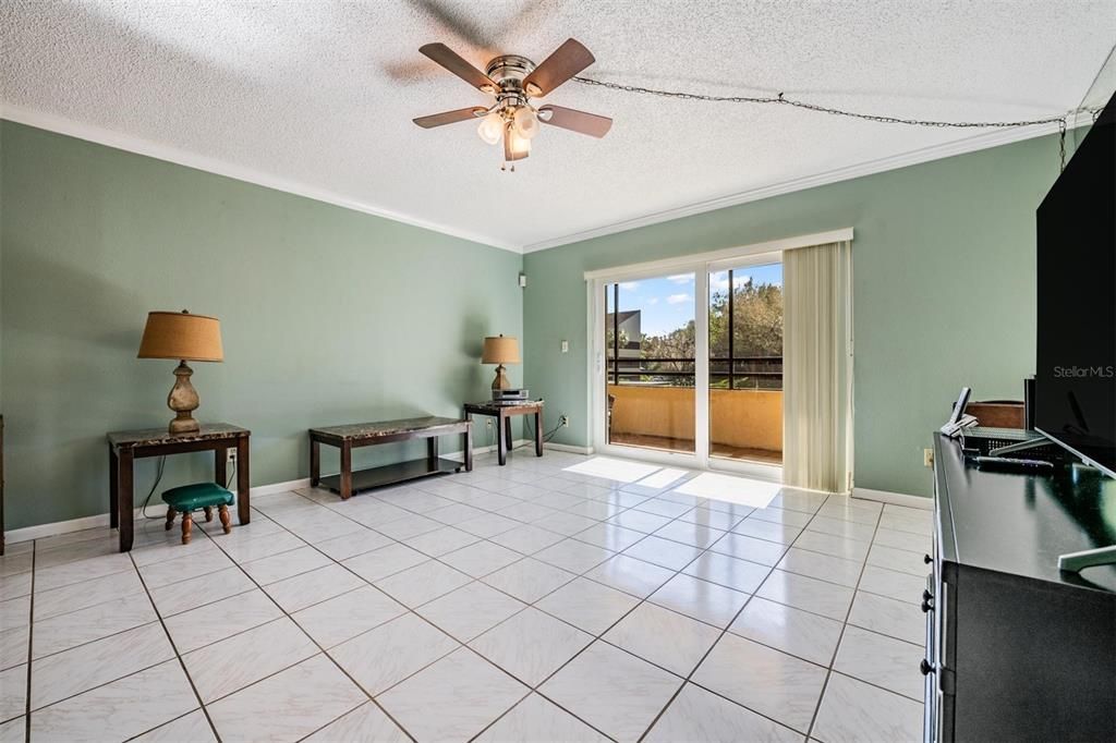 For Sale: $254,900 (3 beds, 2 baths, 1363 Square Feet)