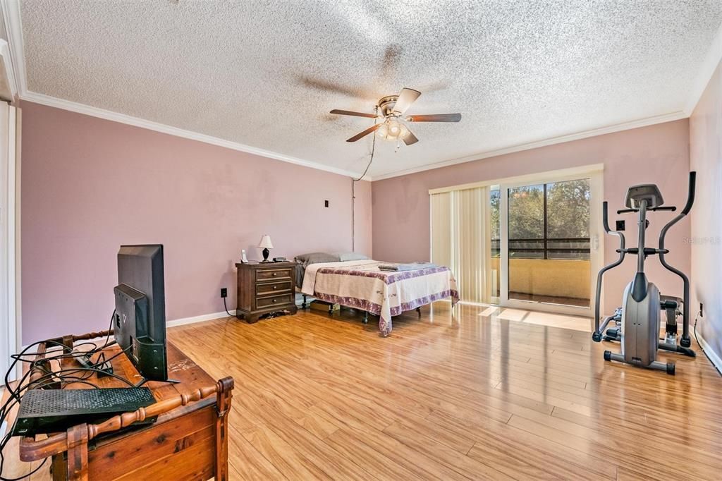 For Sale: $254,900 (3 beds, 2 baths, 1363 Square Feet)