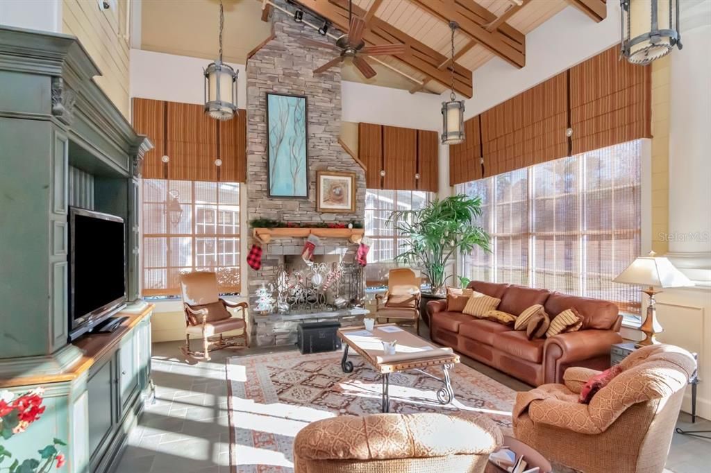 На продажу: $860,000 (5 спален, 4 ванн, 4108 Квадратных фут)